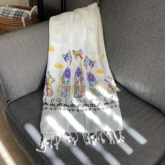Cat Lovers Scarf or Shawl. - Picture 2 of 13